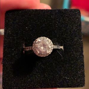 Pandora Ring